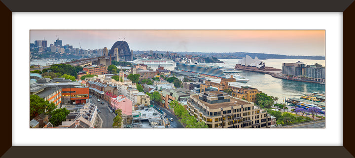 Cruising Sydney Harbour