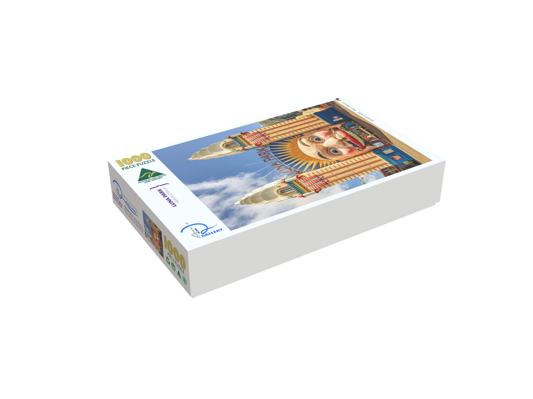 Luna Park (Portrait)